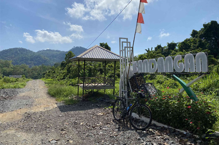 Foto Bukit Bandangan