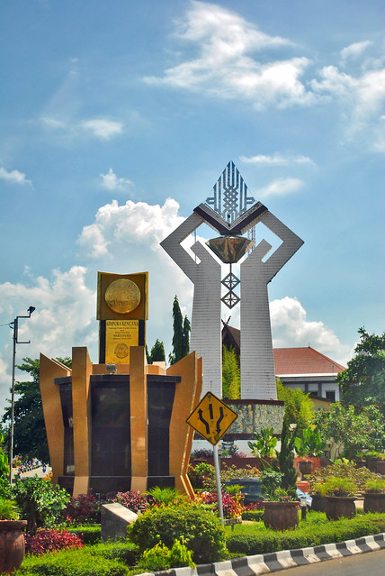 Monumen Adipura Kencana