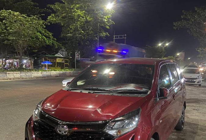 Rental Mobil 5 Bersaudara