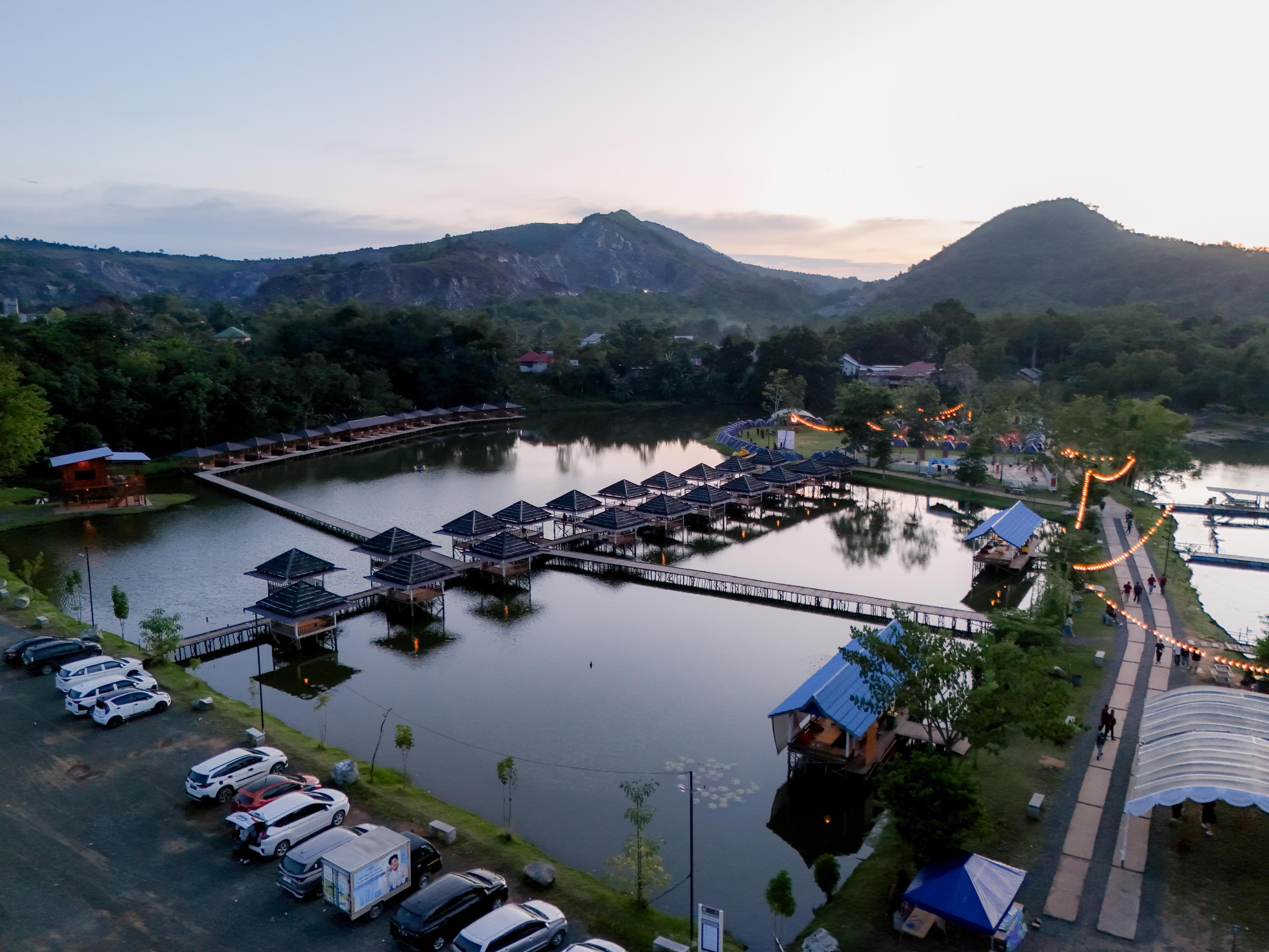 Foto KAMPUNG PUTRA BULU